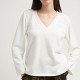 V KNIT TOP WHITE